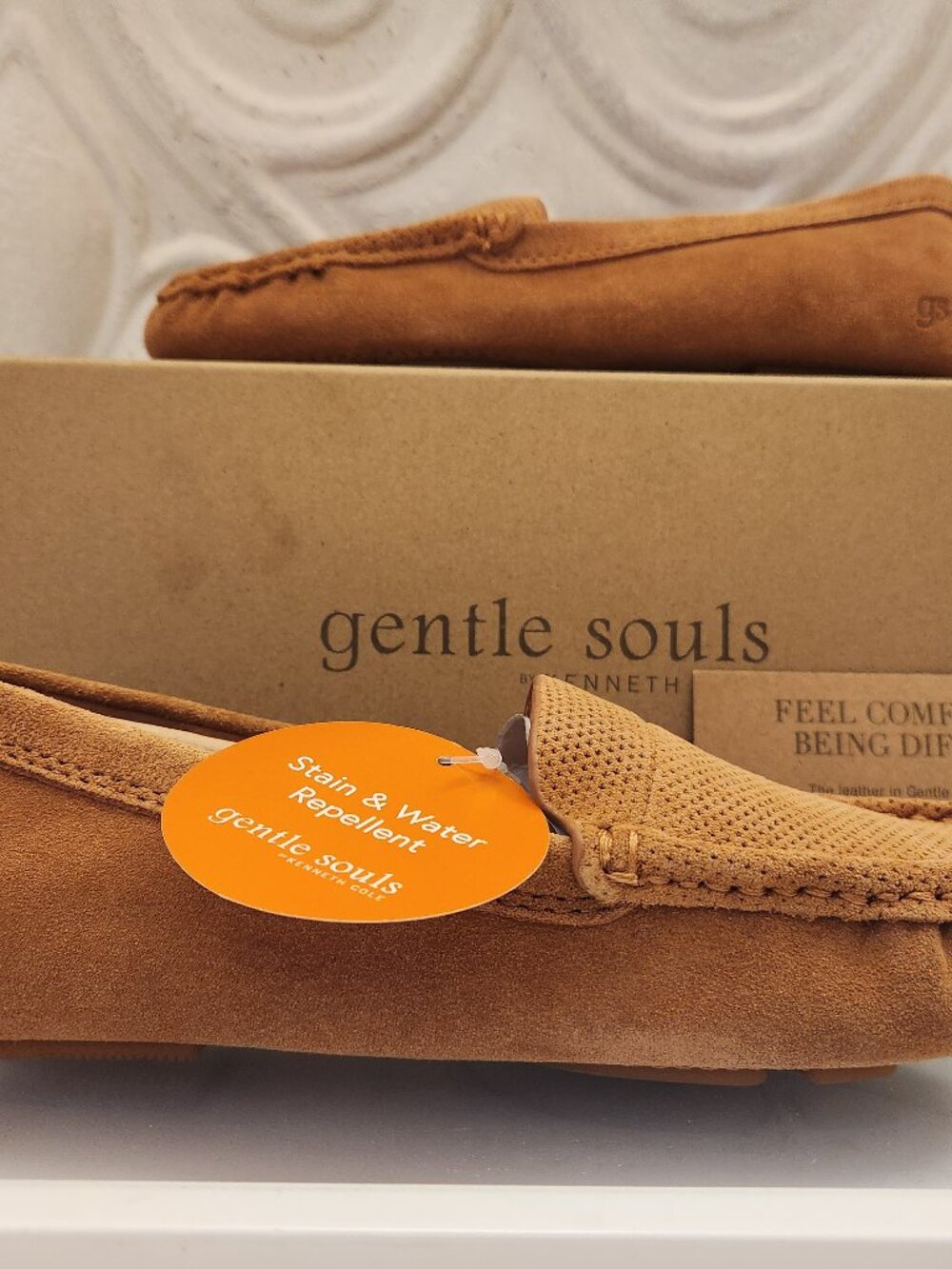 Gentle Sole "Mina" Cognac Leather Loafers. NIB. Size 6